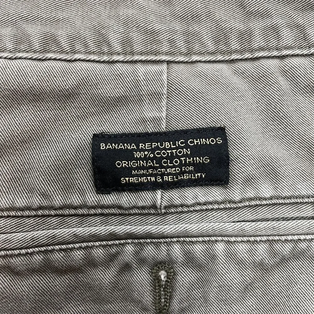Banana Republic Hiking Chino Shorts Mens 33 Gray Straight Cotton 32x9 Pockets